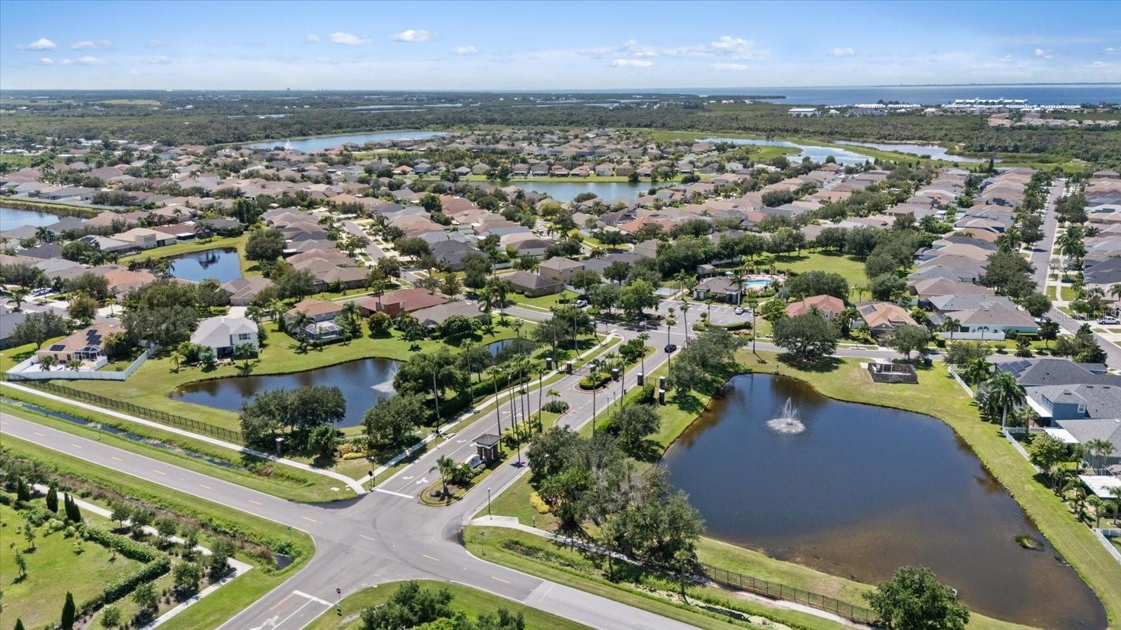 1833 MIRA LAGO CIR