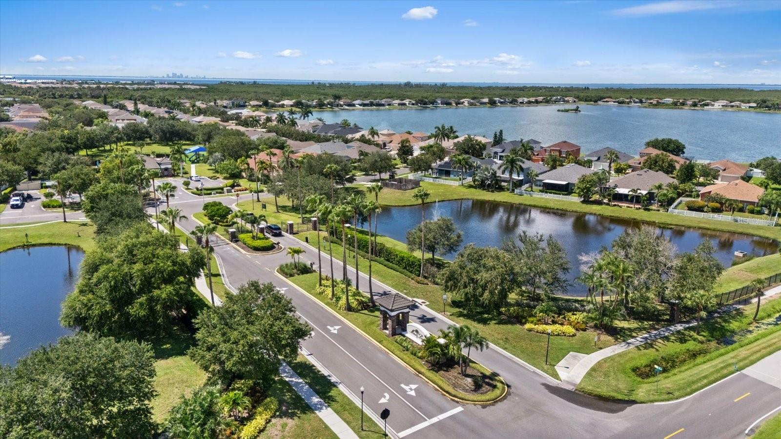1833 MIRA LAGO CIR