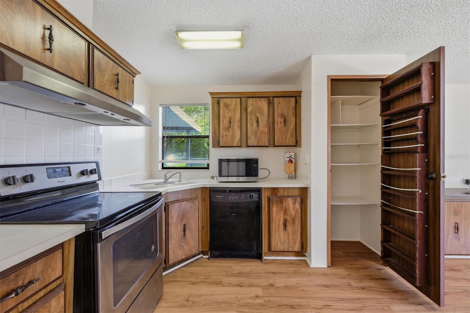3649 ALICE DR
