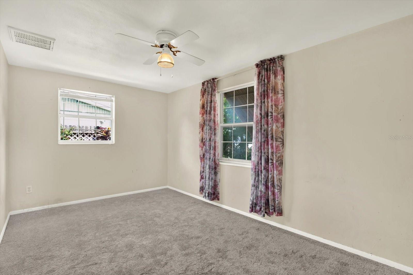 4737 LONGWOOD AVE