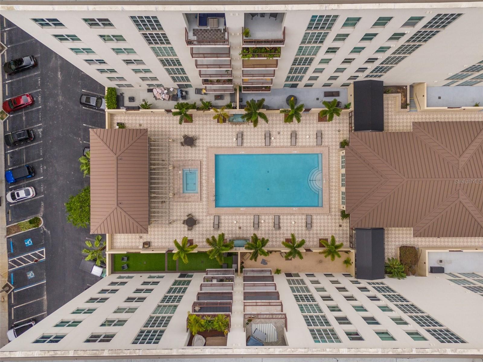 1238 E KENNEDY BLVD #501