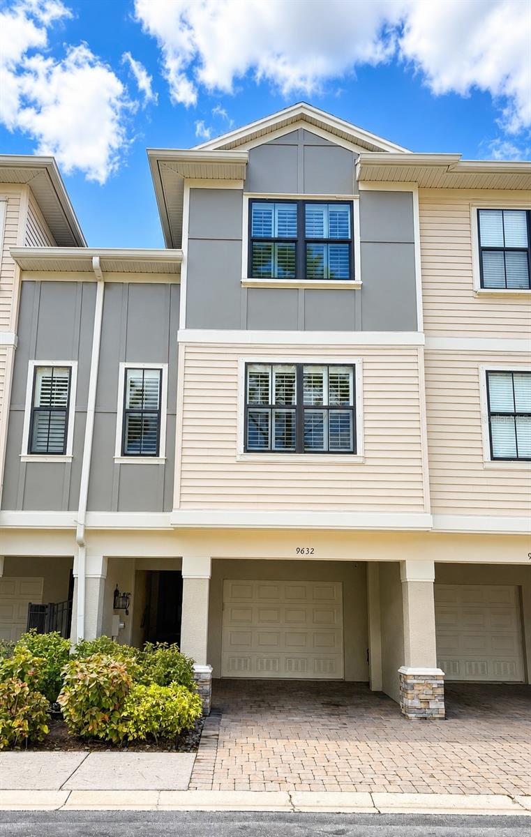 9632 Bay Grove Ln, Tampa