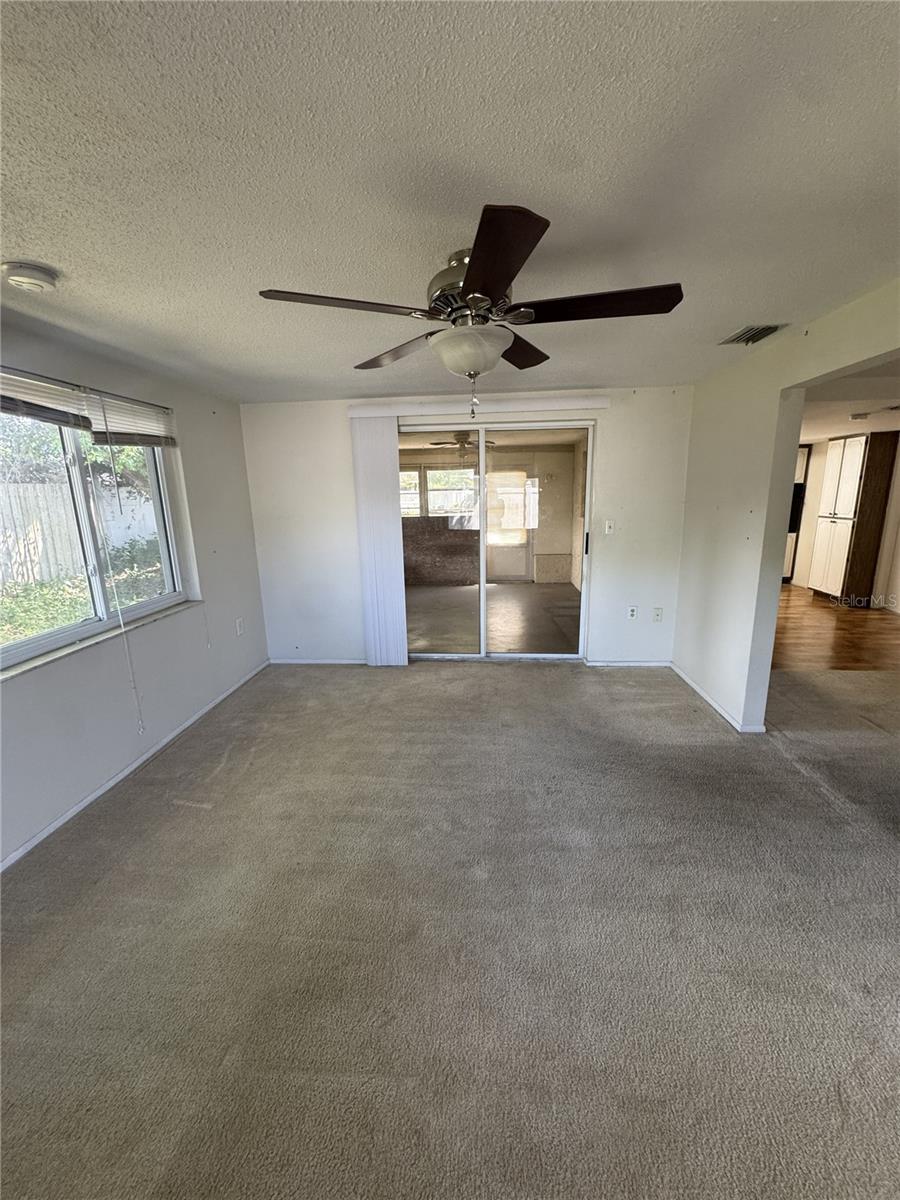 8930 WINDSONG LN
