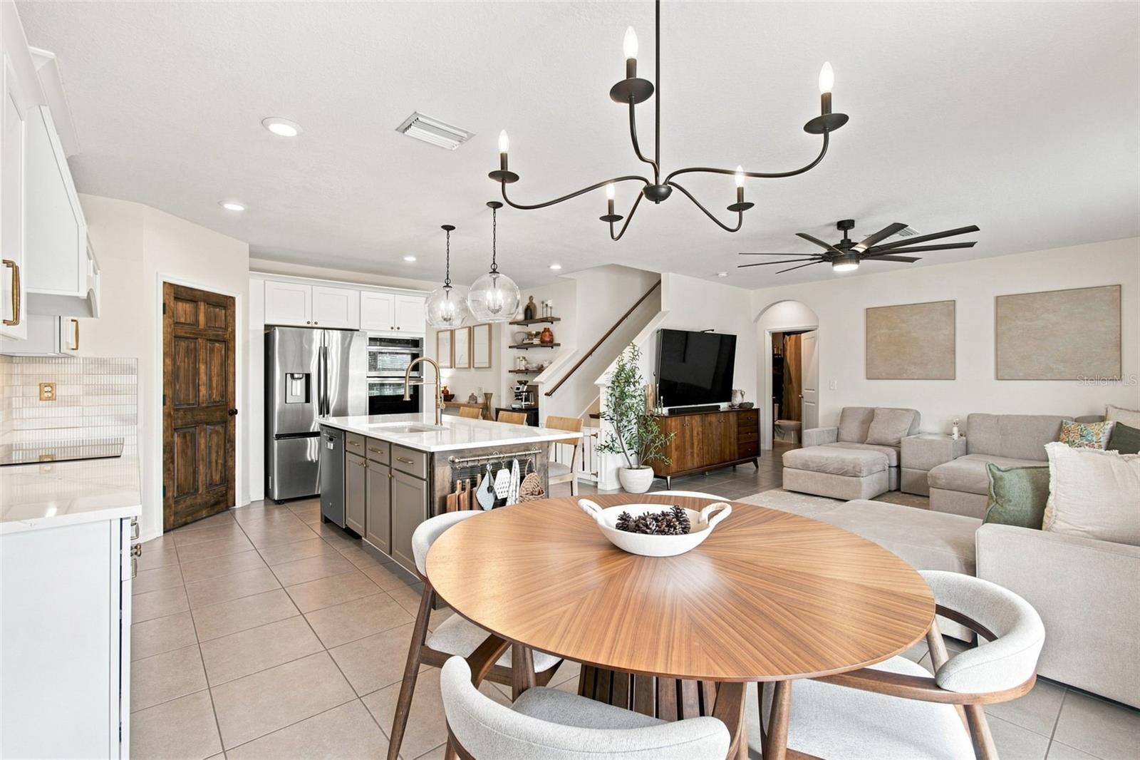 11833 MYRTLE ROCK DR