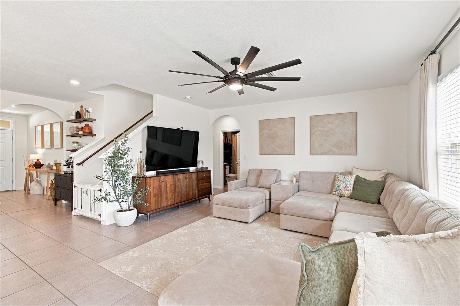 11833 MYRTLE ROCK DR