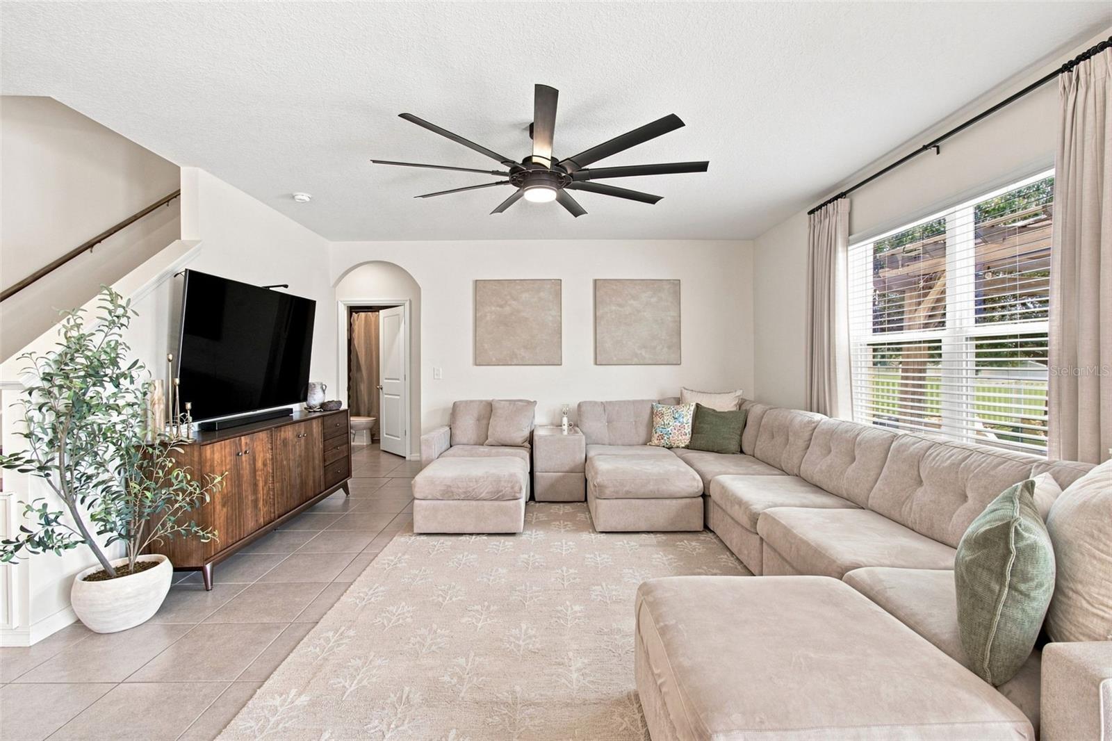 11833 MYRTLE ROCK DR