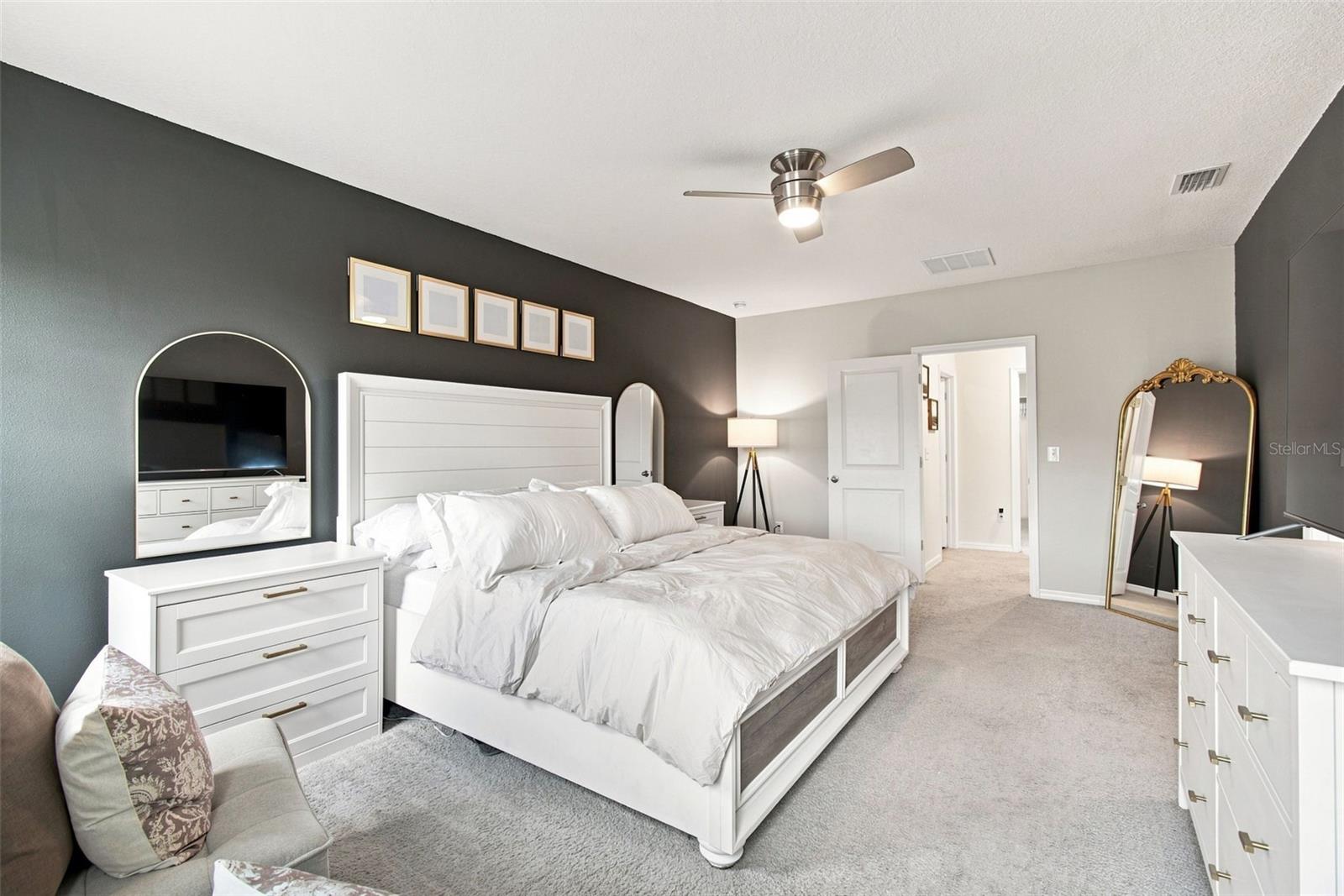 11833 MYRTLE ROCK DR