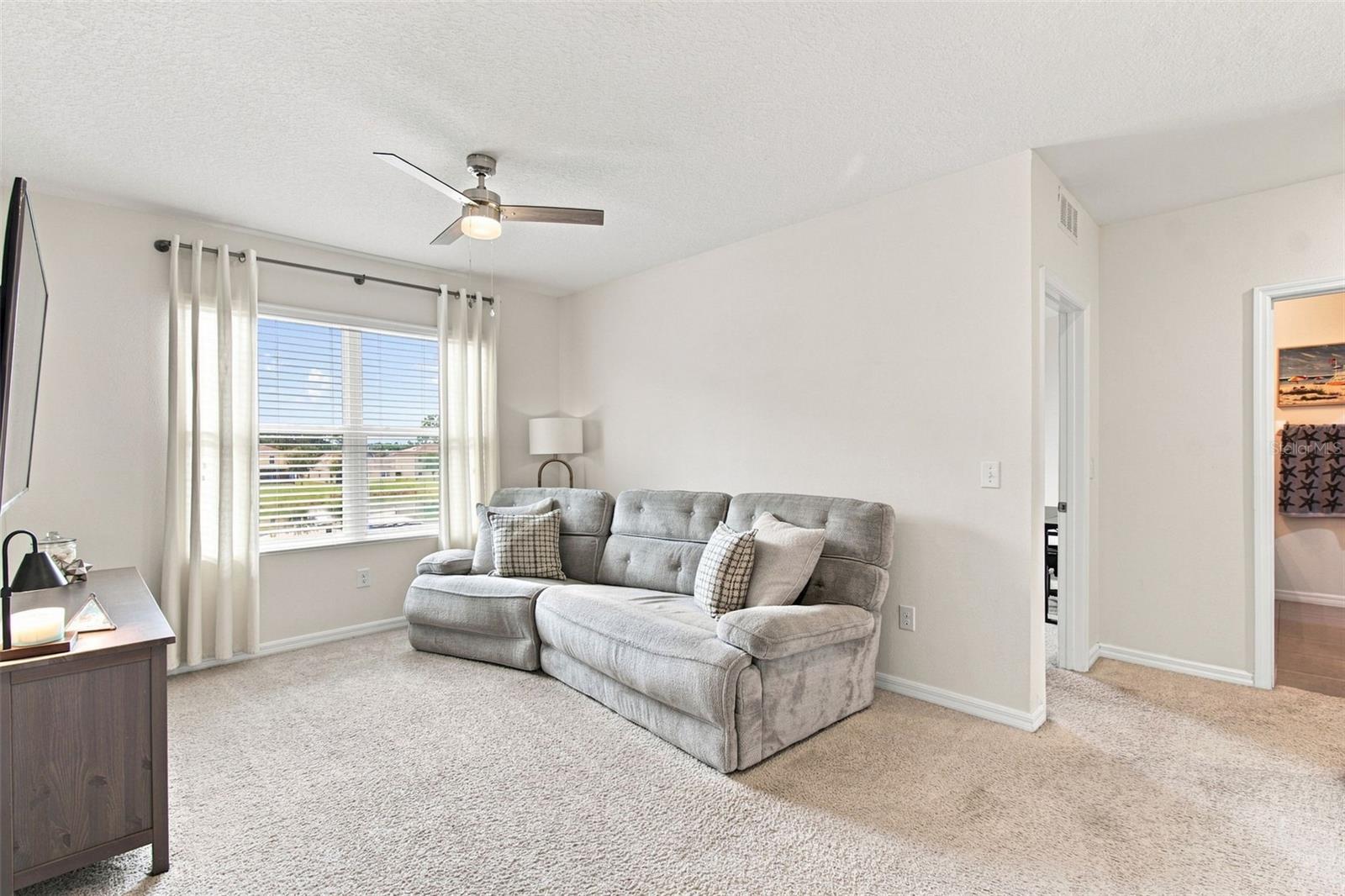 11833 MYRTLE ROCK DR
