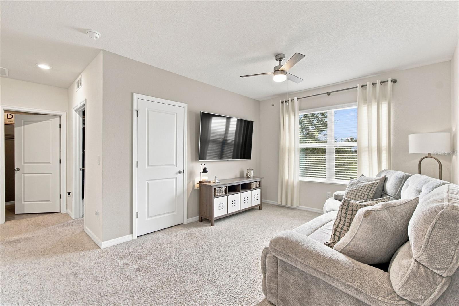 11833 MYRTLE ROCK DR