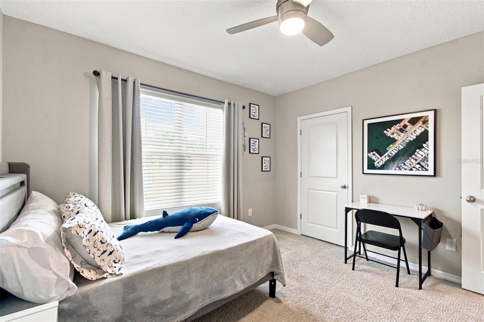 11833 MYRTLE ROCK DR