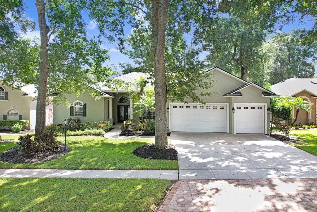 2203 VALRICO FOREST DR