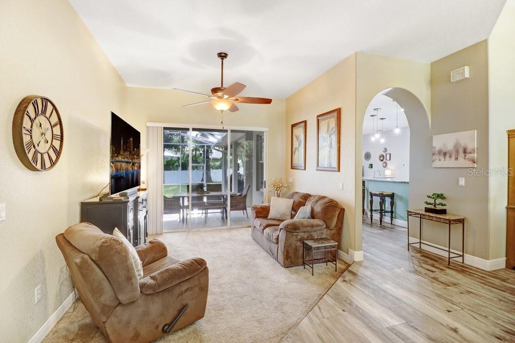 2203 VALRICO FOREST DR