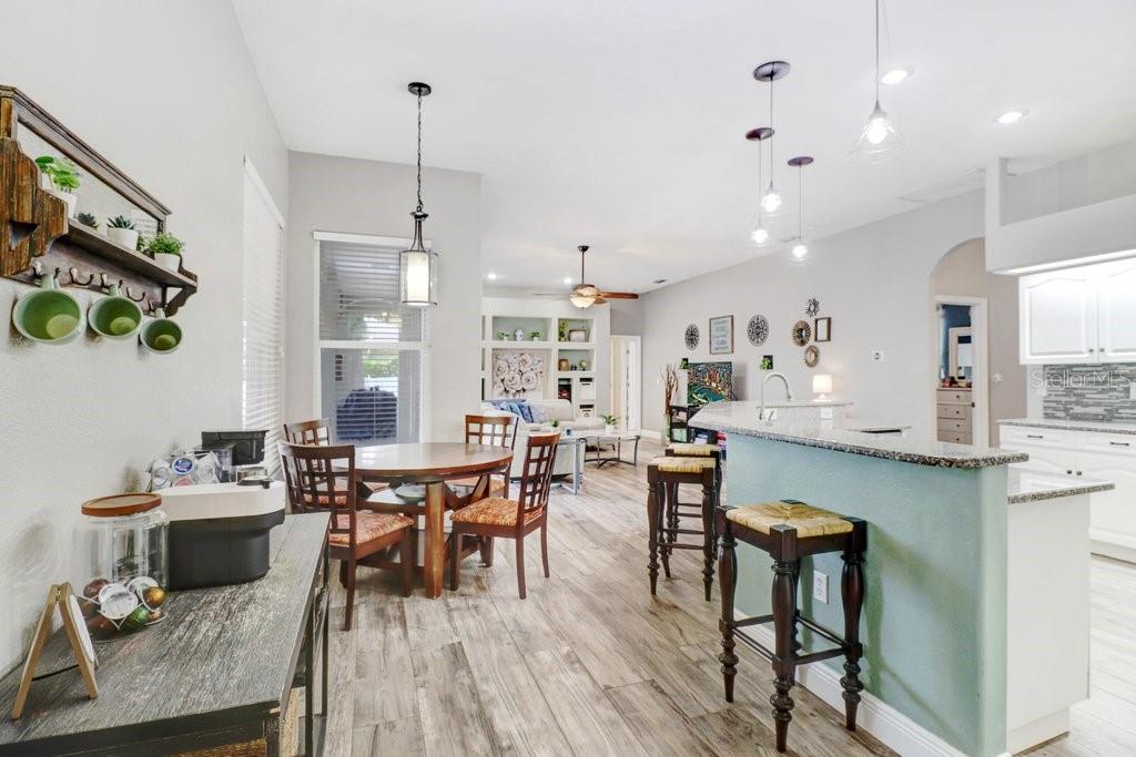 2203 VALRICO FOREST DR
