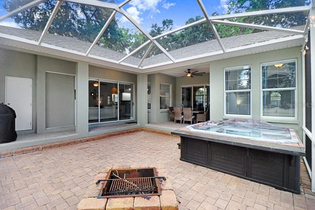 2203 VALRICO FOREST DR