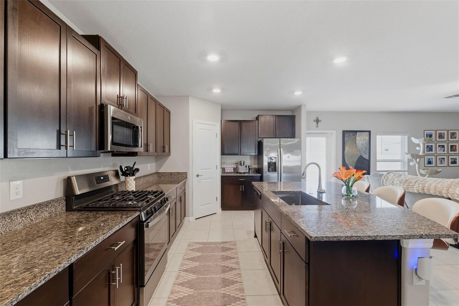10323 POSEIDON WAY