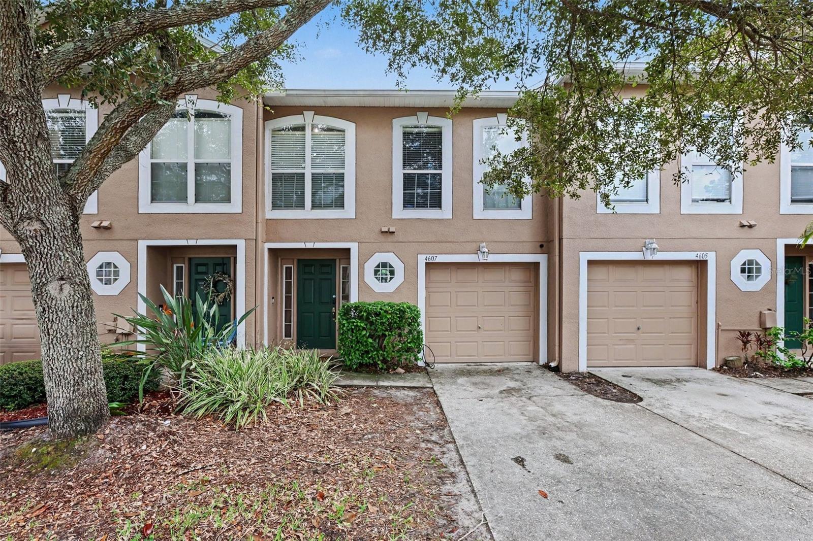 4607 Ashburn Square Dr, Tampa
