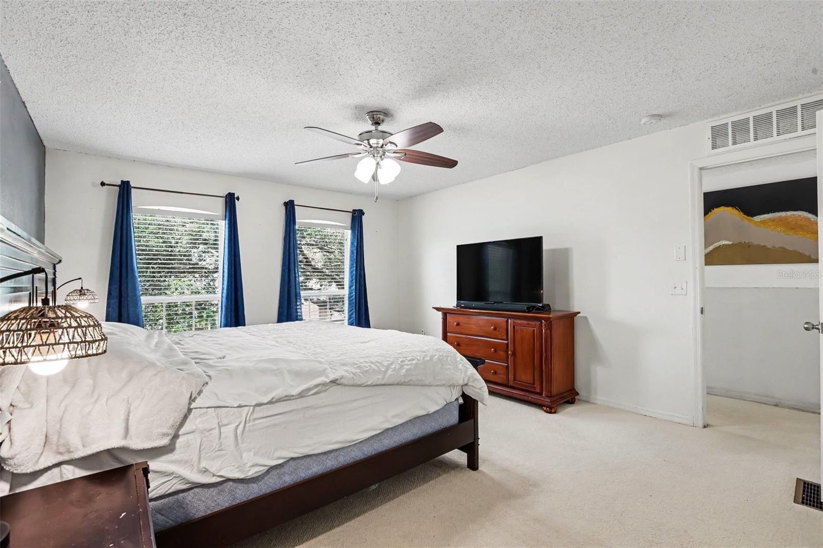 4607 ASHBURN SQUARE DR