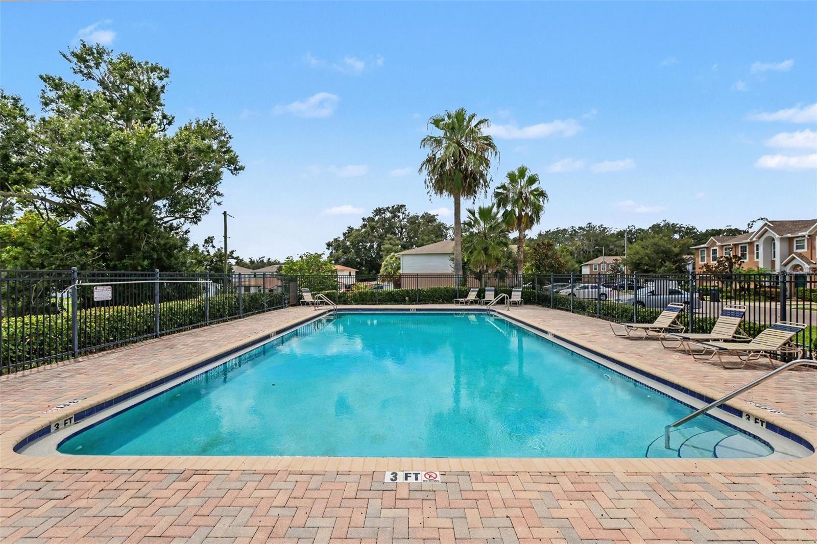 4607 ASHBURN SQUARE DR