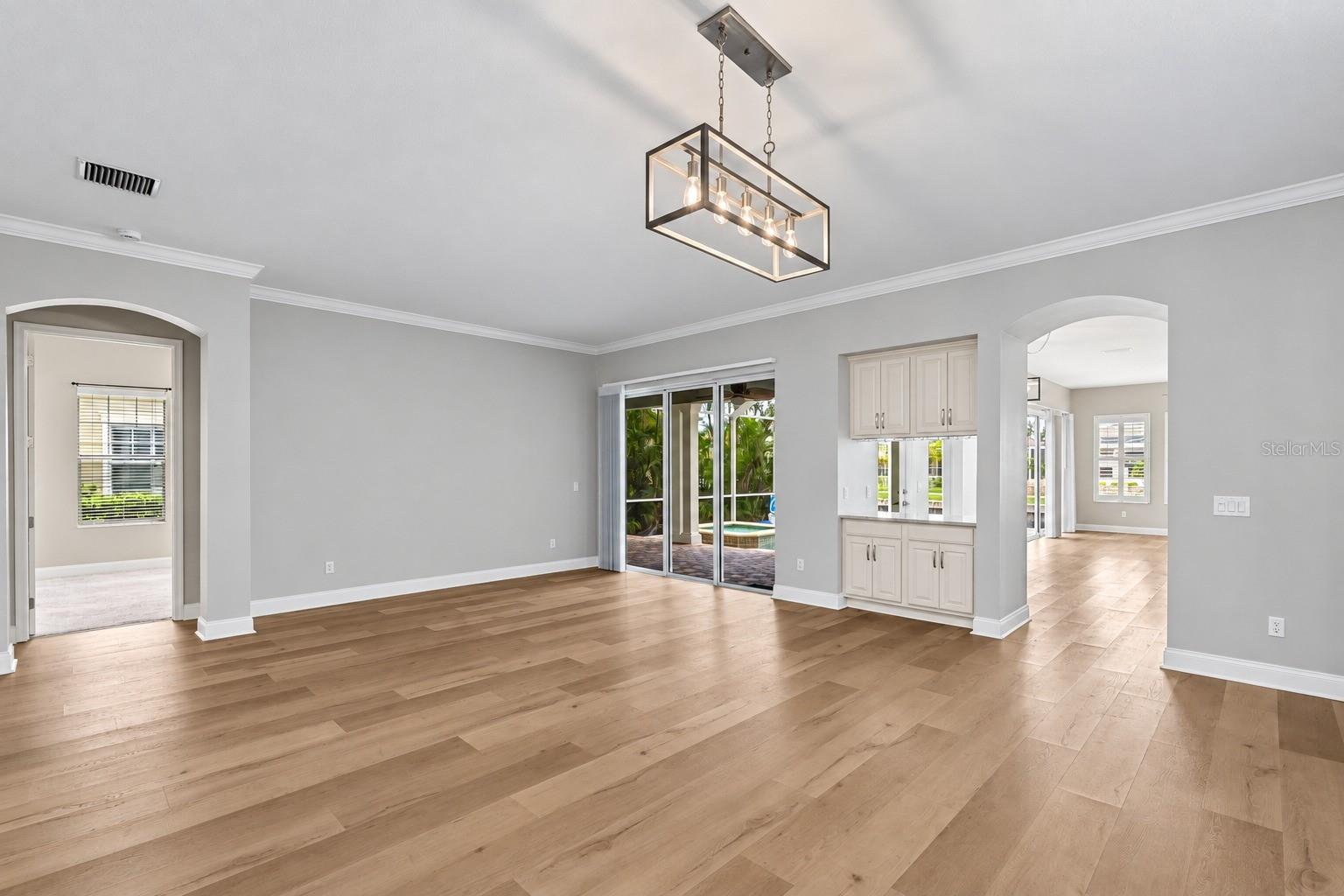 603 ISLEBAY DR