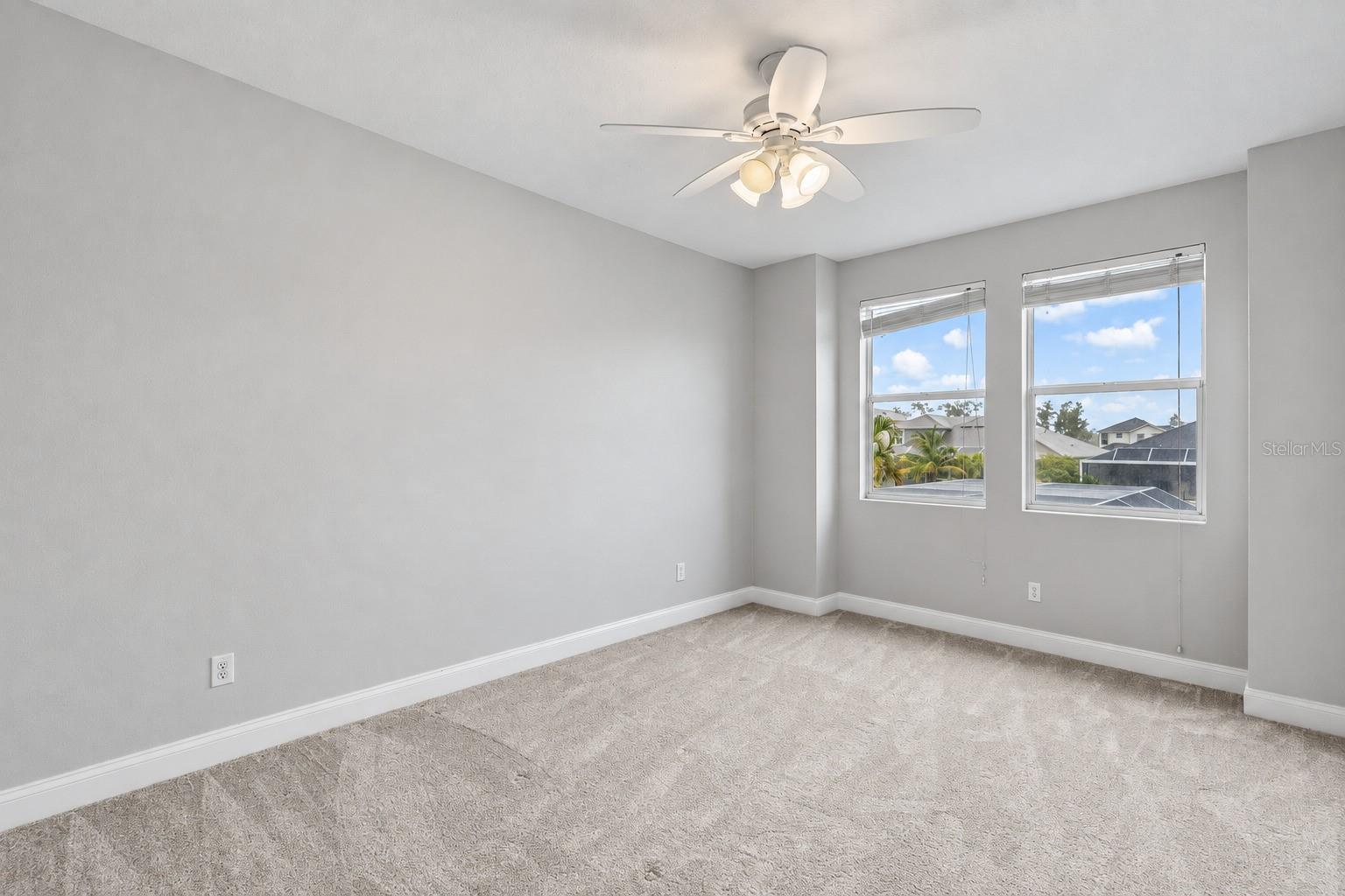 603 ISLEBAY DR