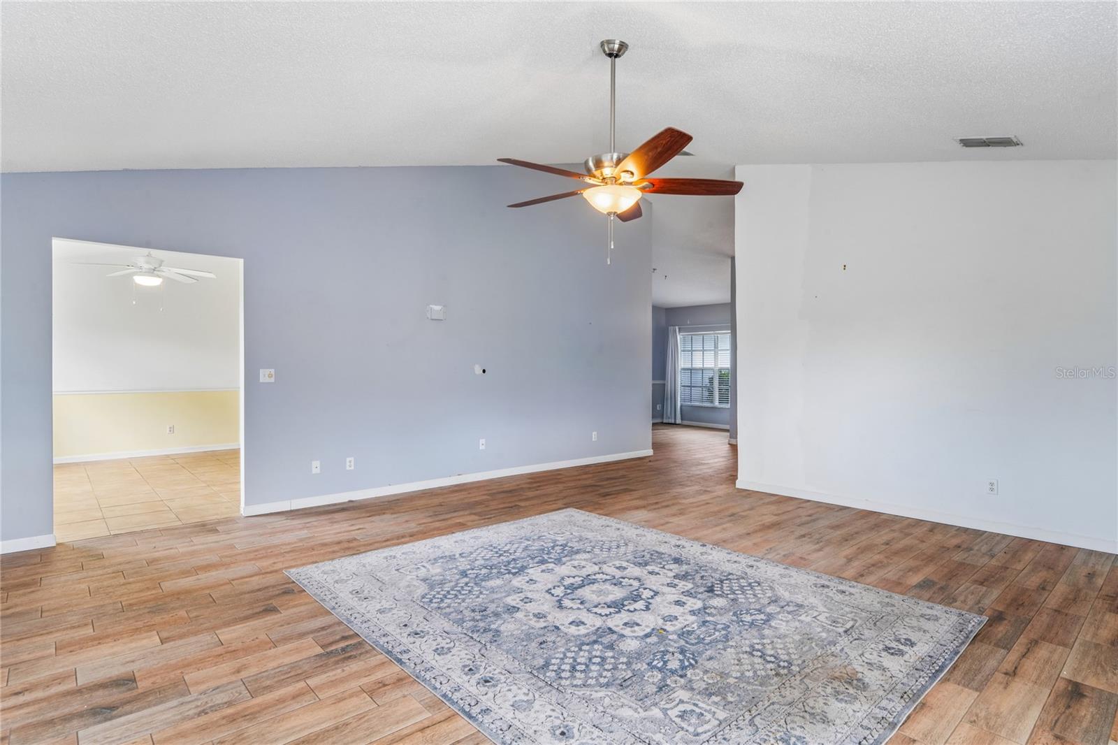 2336 E DEL WEBB BLVD