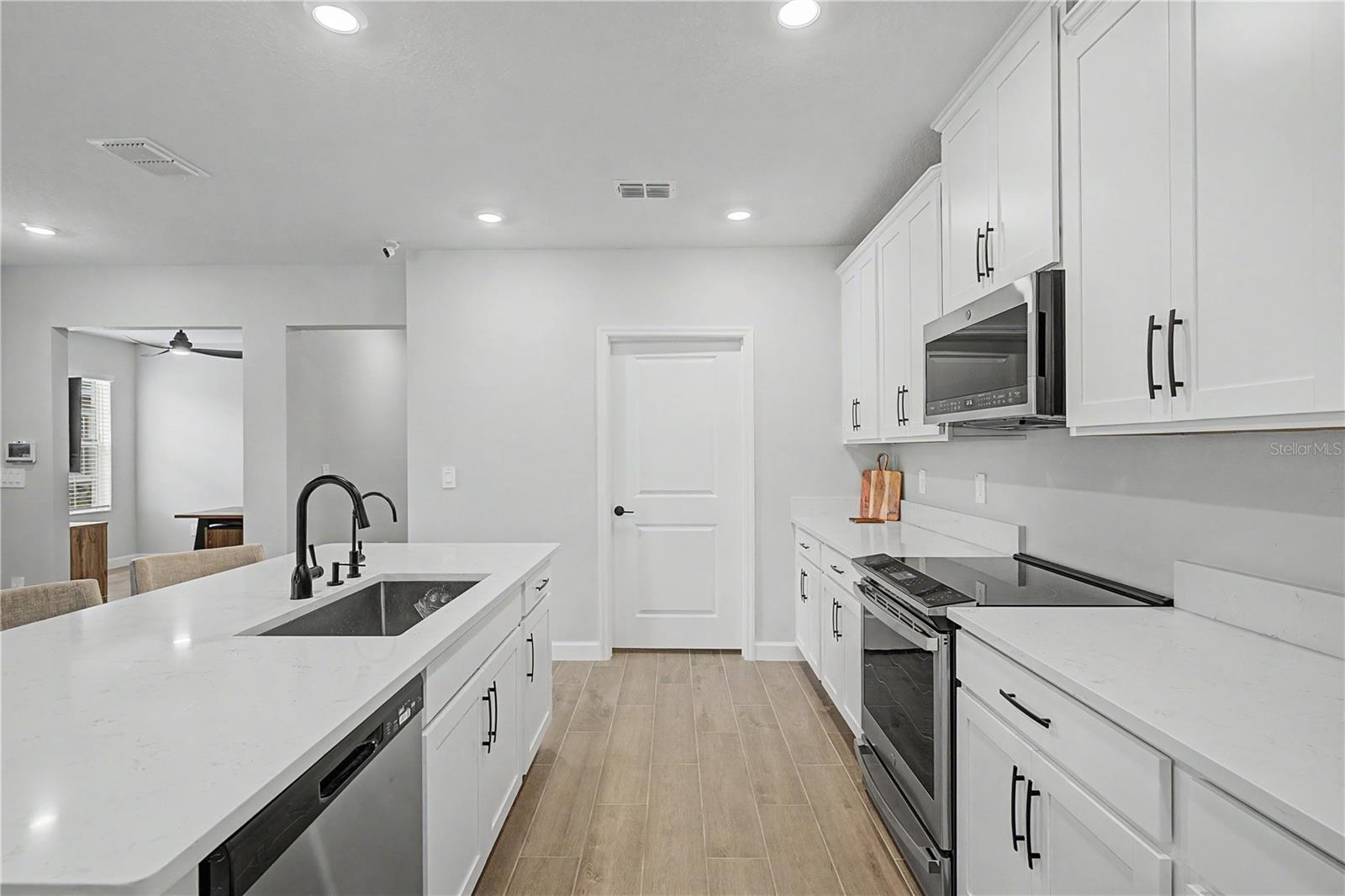 10906 RUSTIC EVE CT