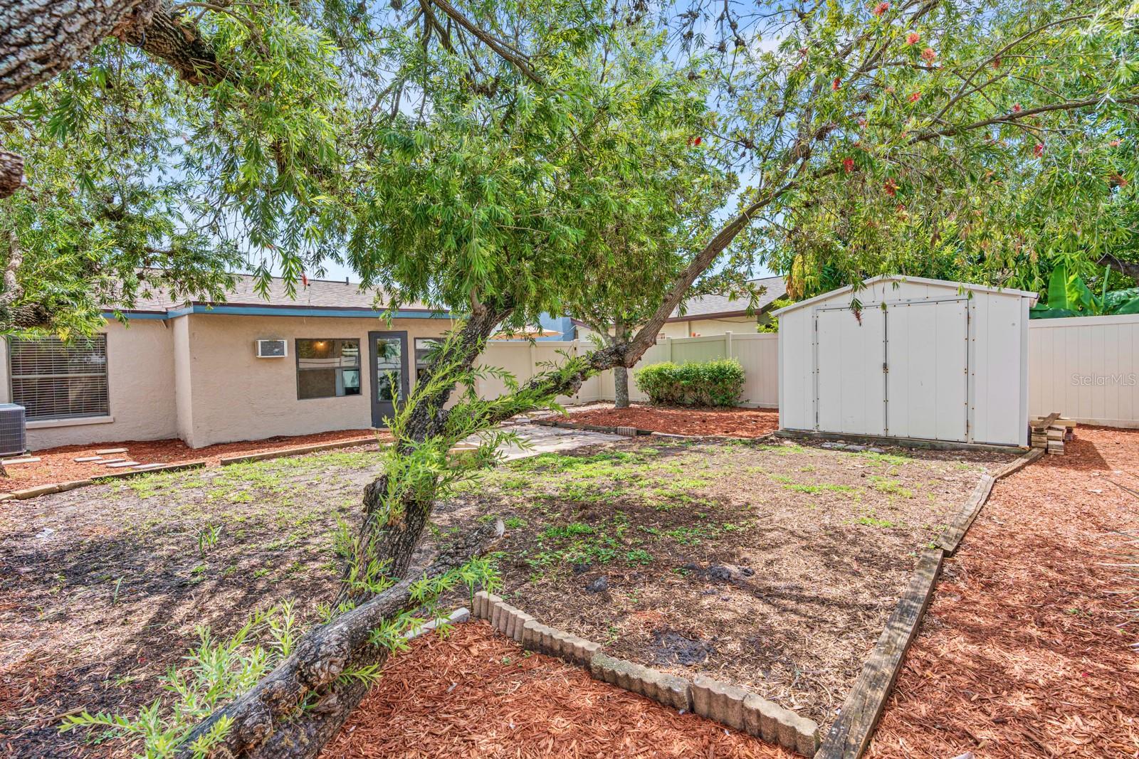 1205 MOHRLAKE DR