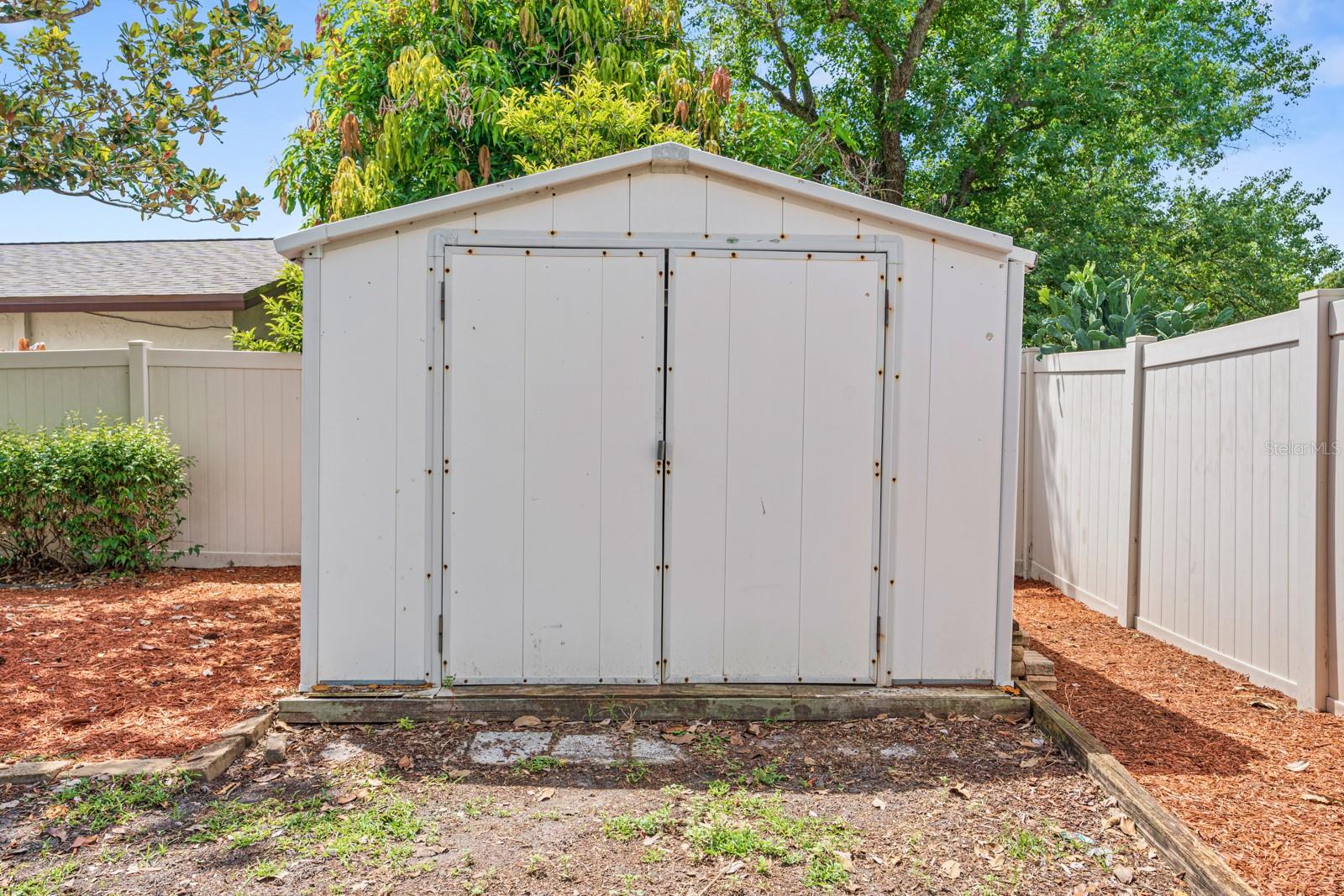 1205 MOHRLAKE DR