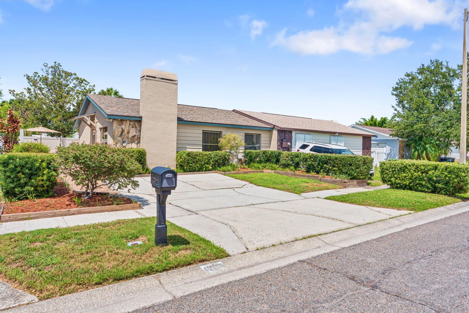 1205 MOHRLAKE DR