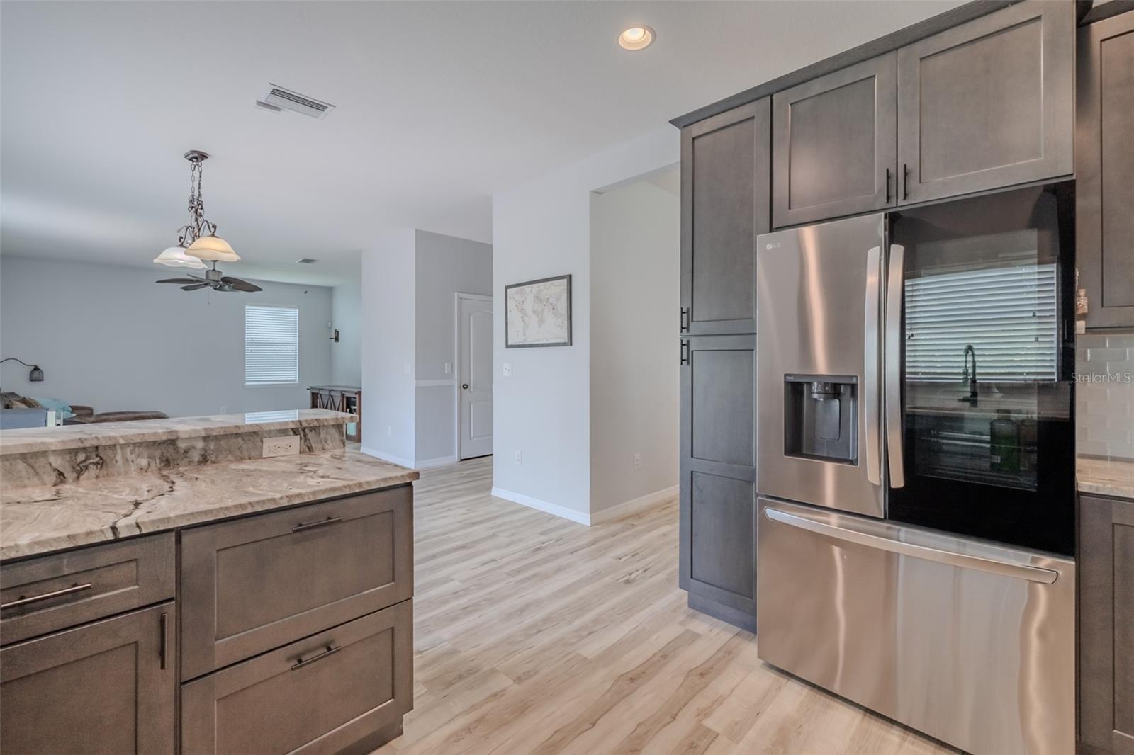 12206 FAIRLAWN
