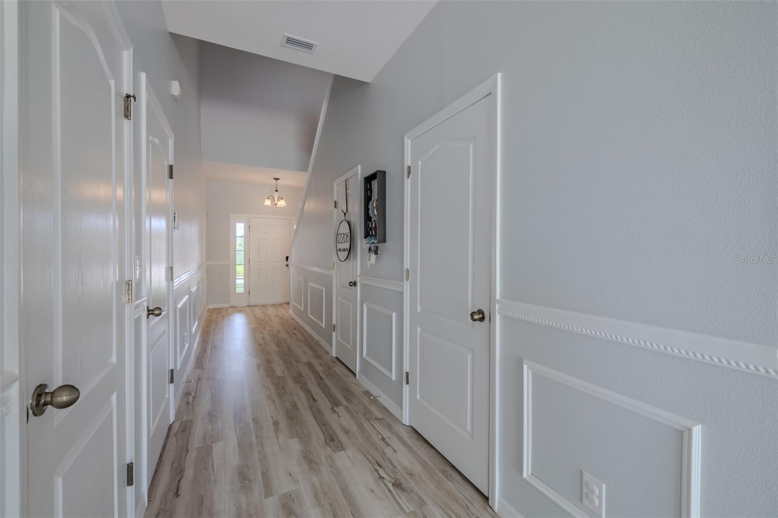 12206 FAIRLAWN