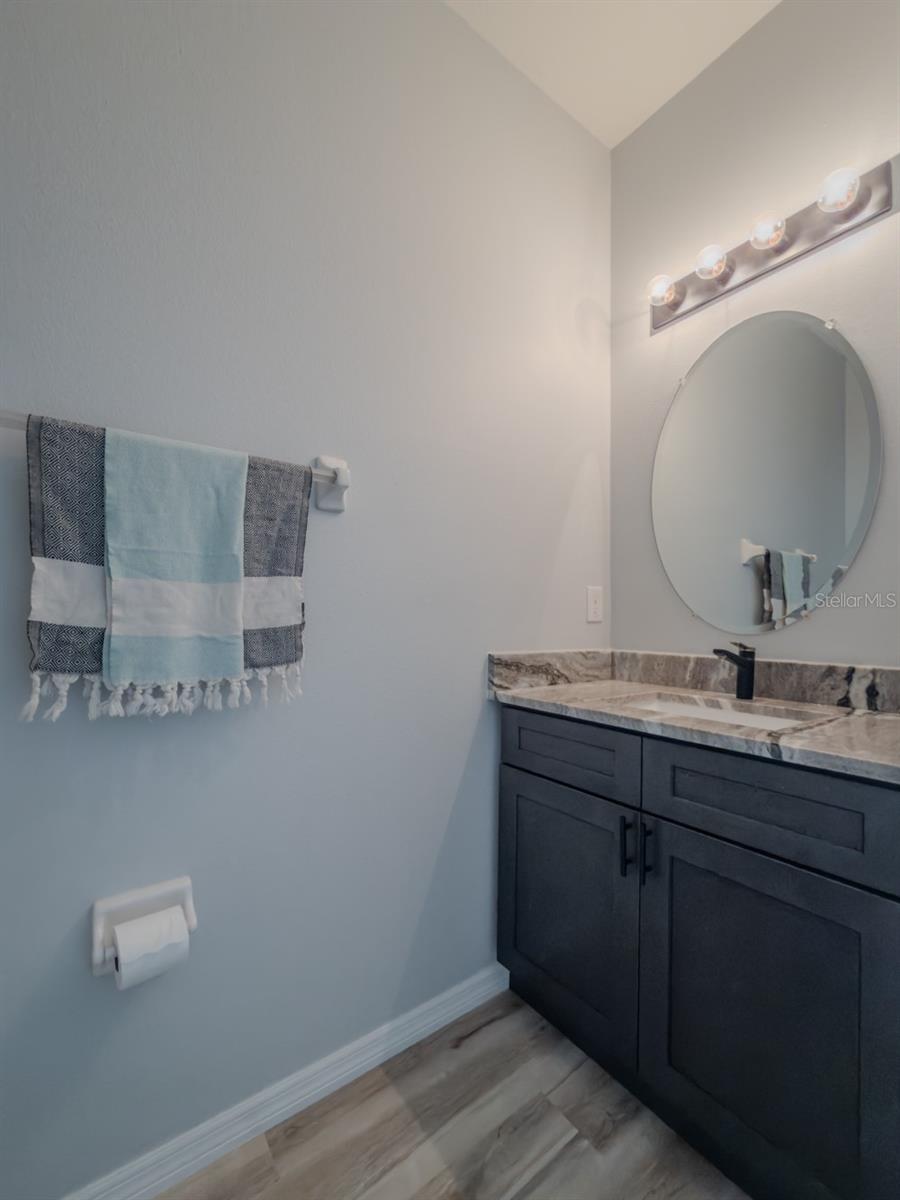 12206 FAIRLAWN