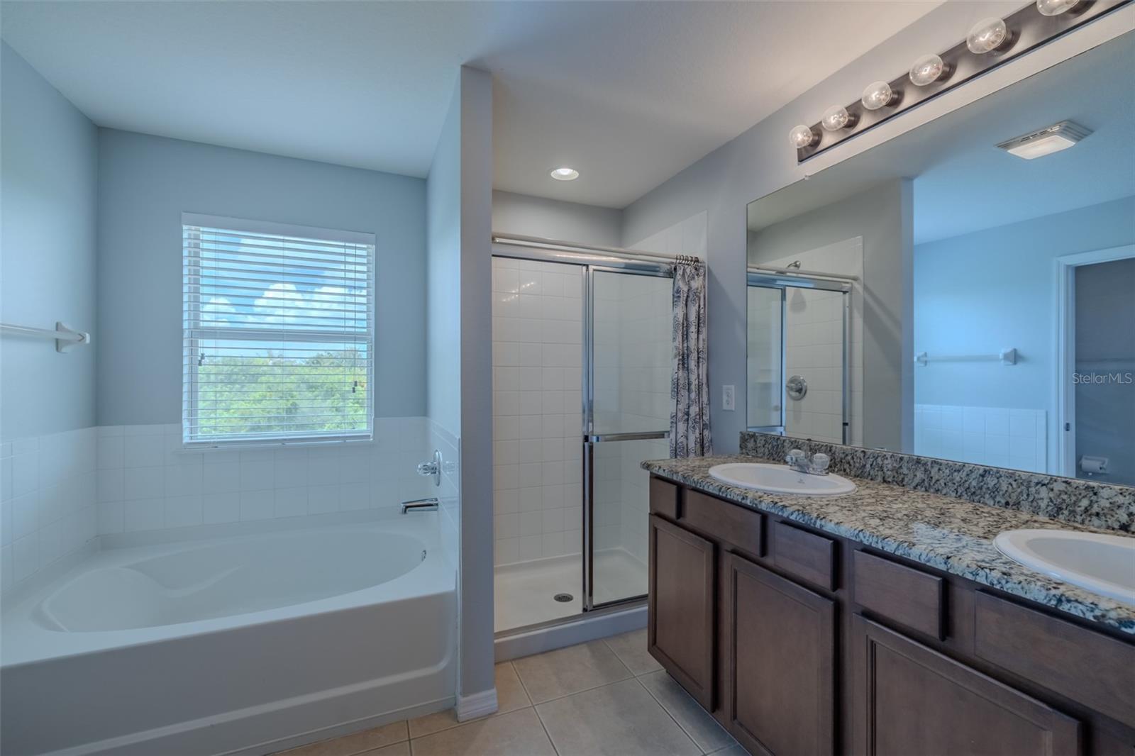 12206 FAIRLAWN