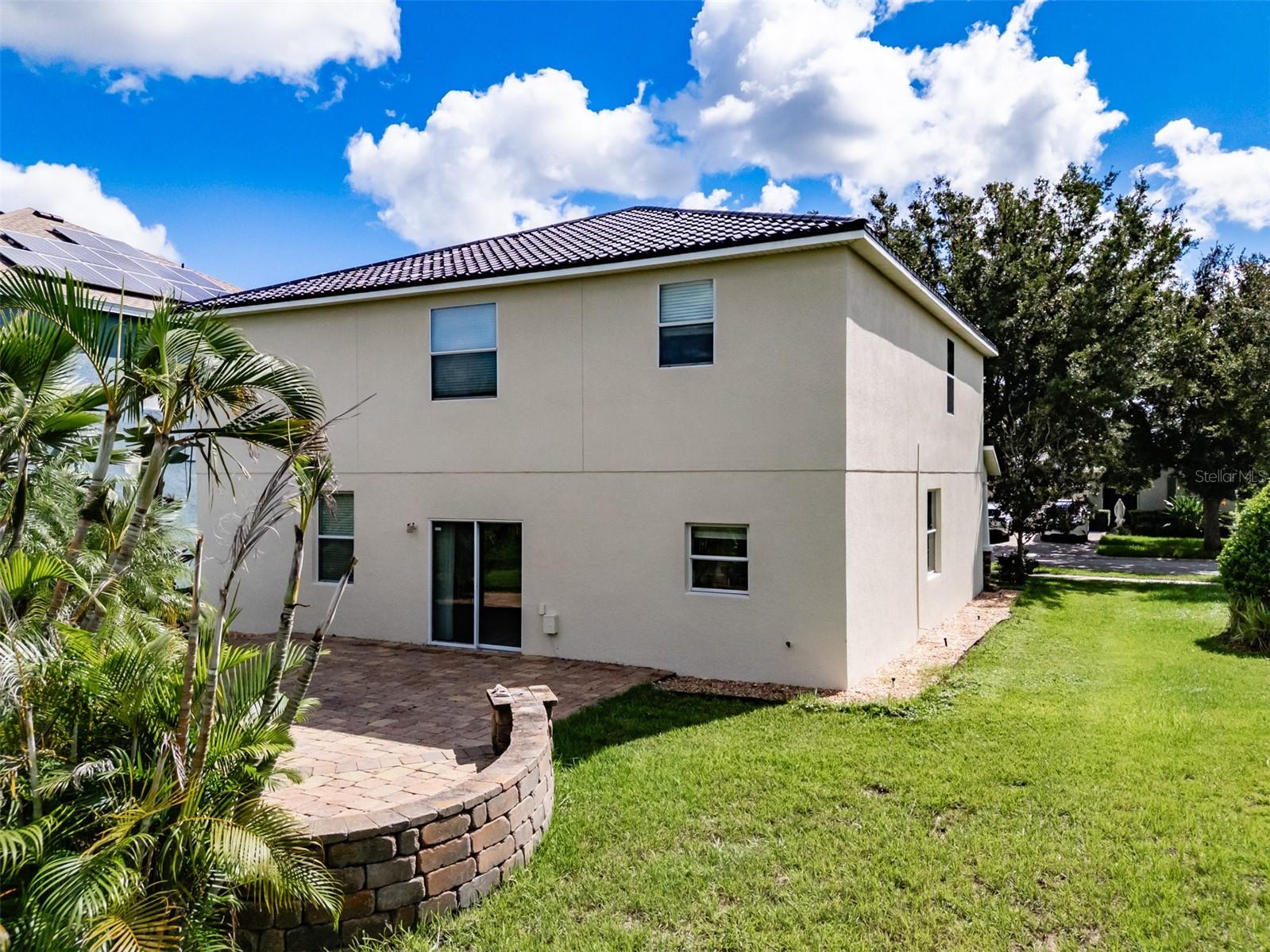 12206 FAIRLAWN