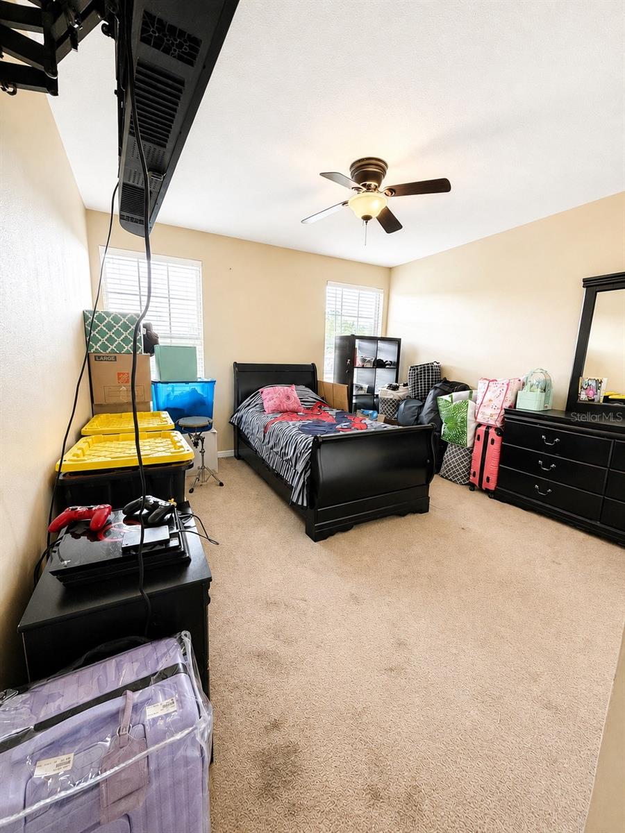 8309 TIDAL BREEZE DR