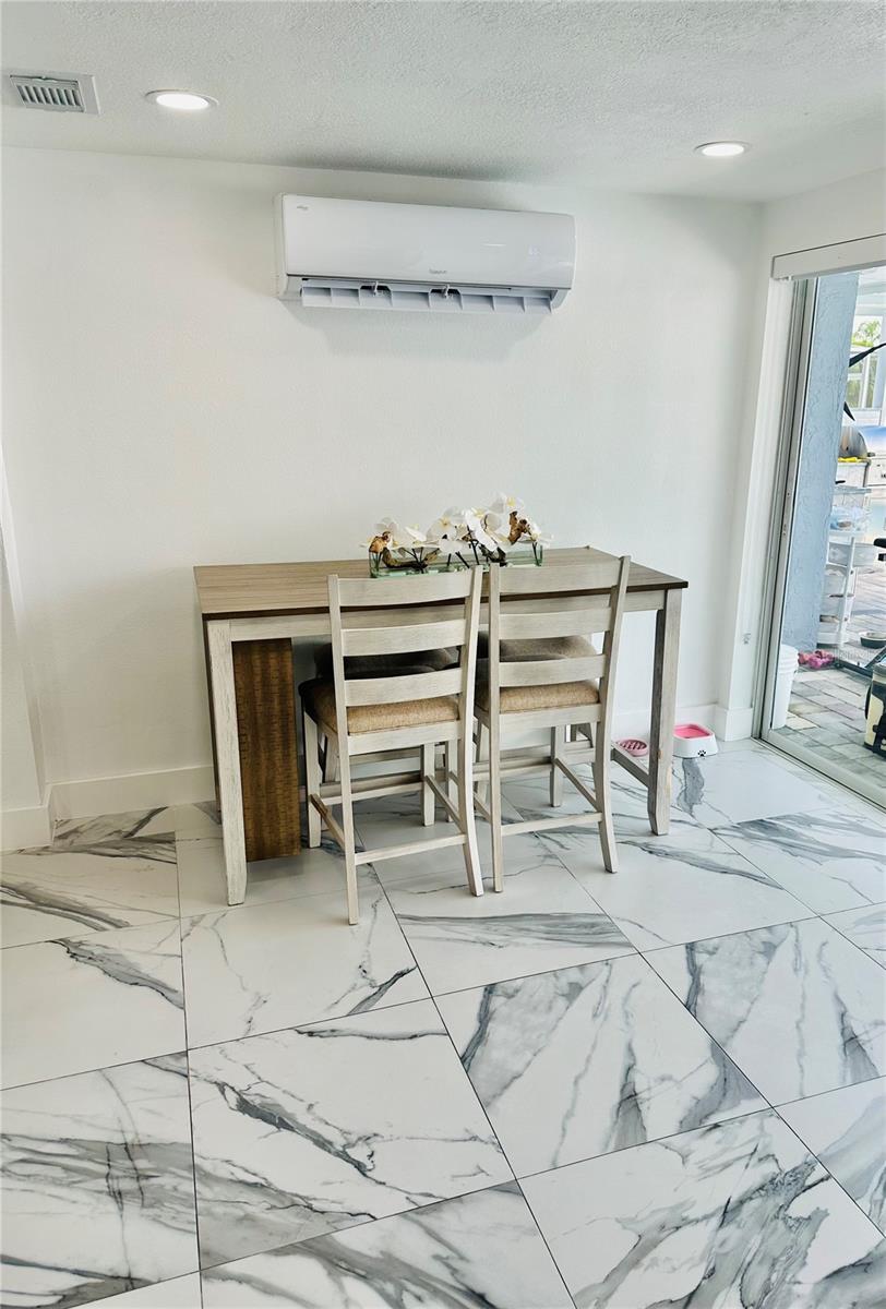 4229 FLORAMAR TER