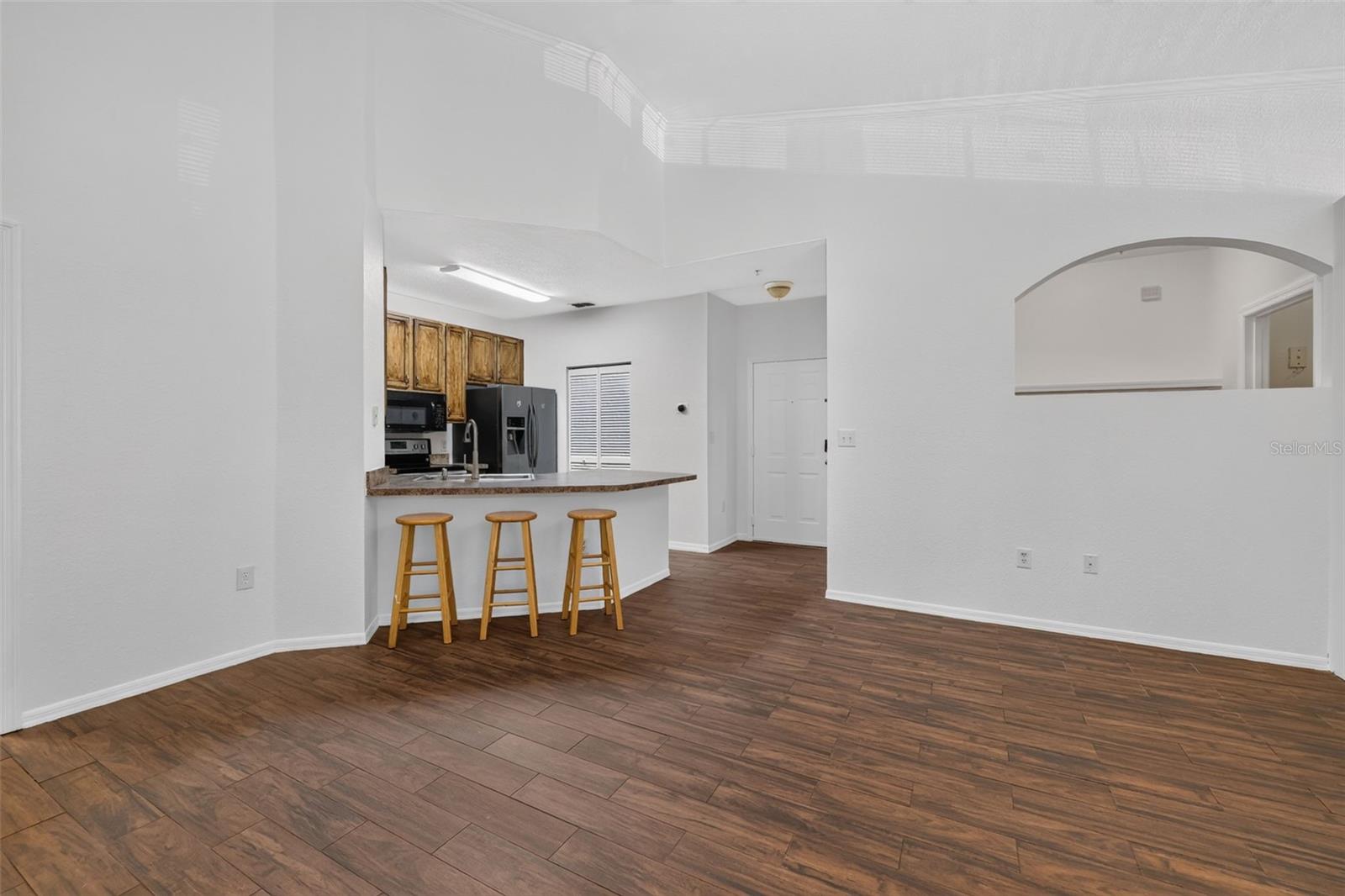 10103 COURTNEY OAKS CIR #302