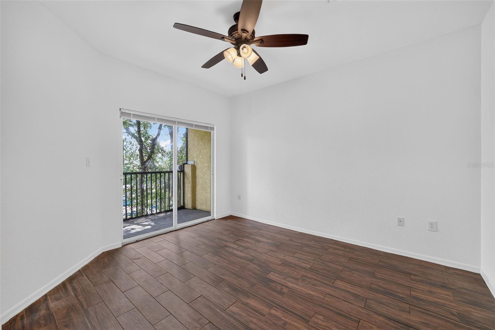 10103 COURTNEY OAKS CIR #302