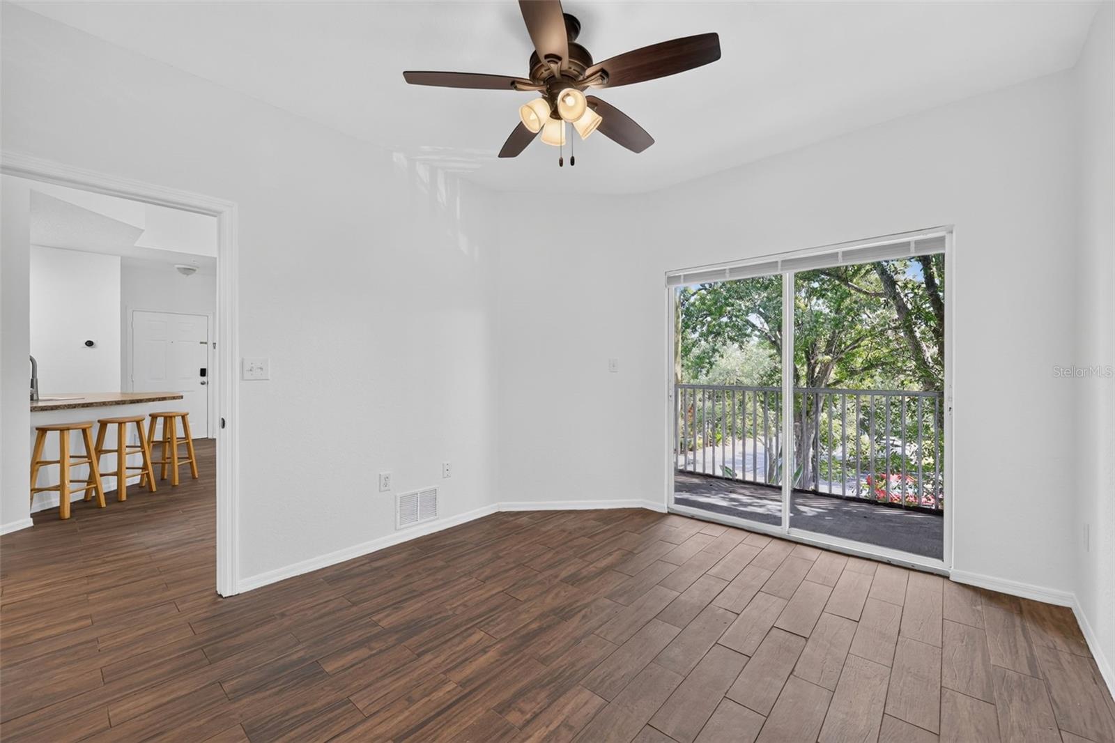 10103 COURTNEY OAKS CIR #302