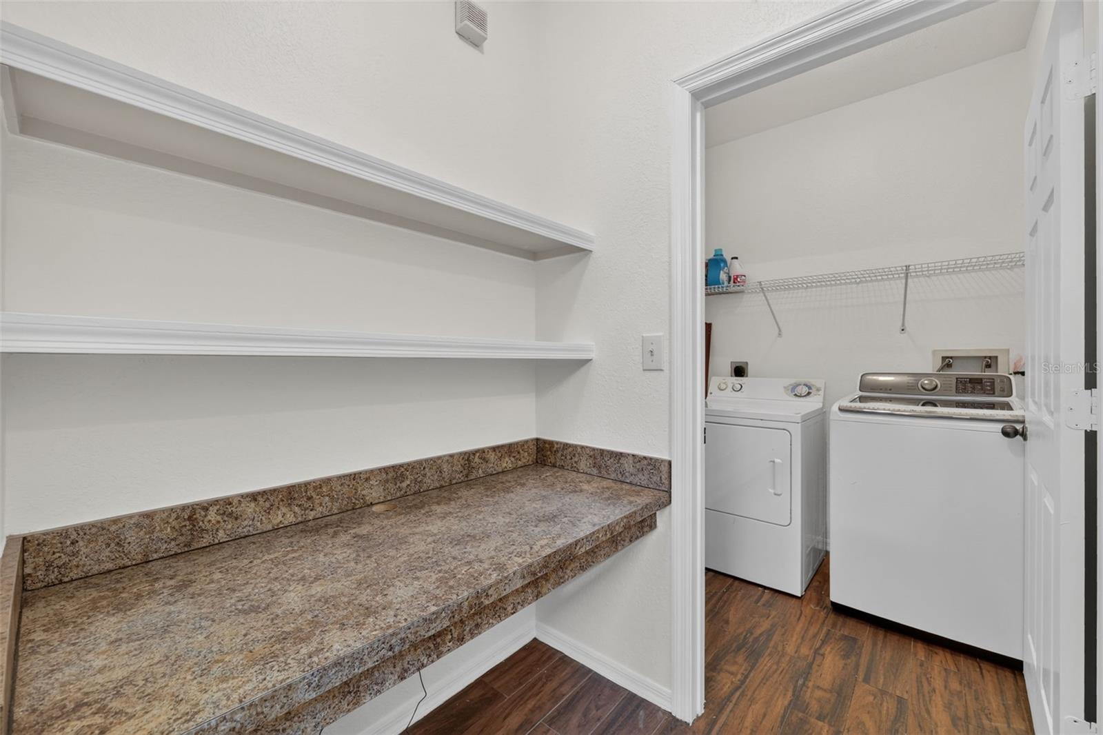 10103 COURTNEY OAKS CIR #302
