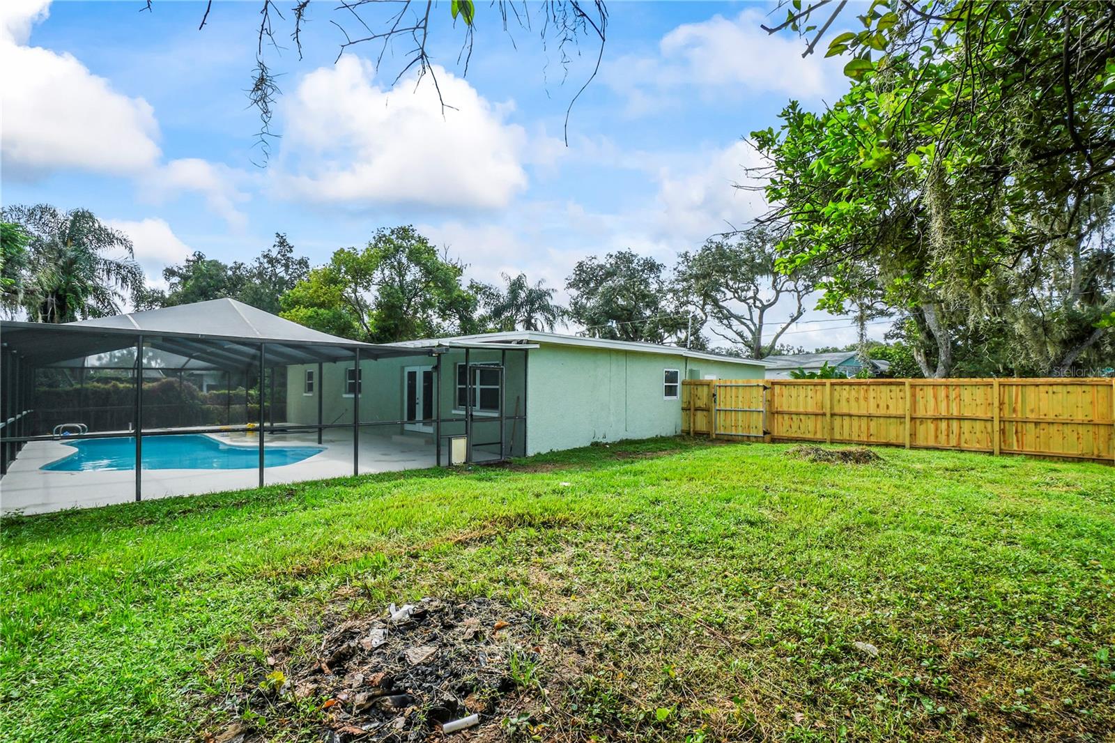 202 GAY RD