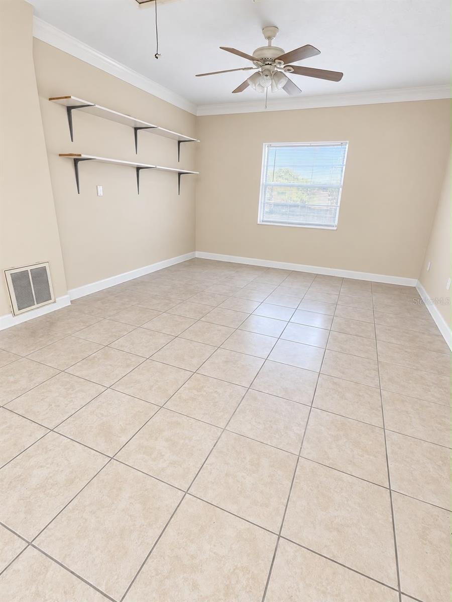 11426 FOX RUN