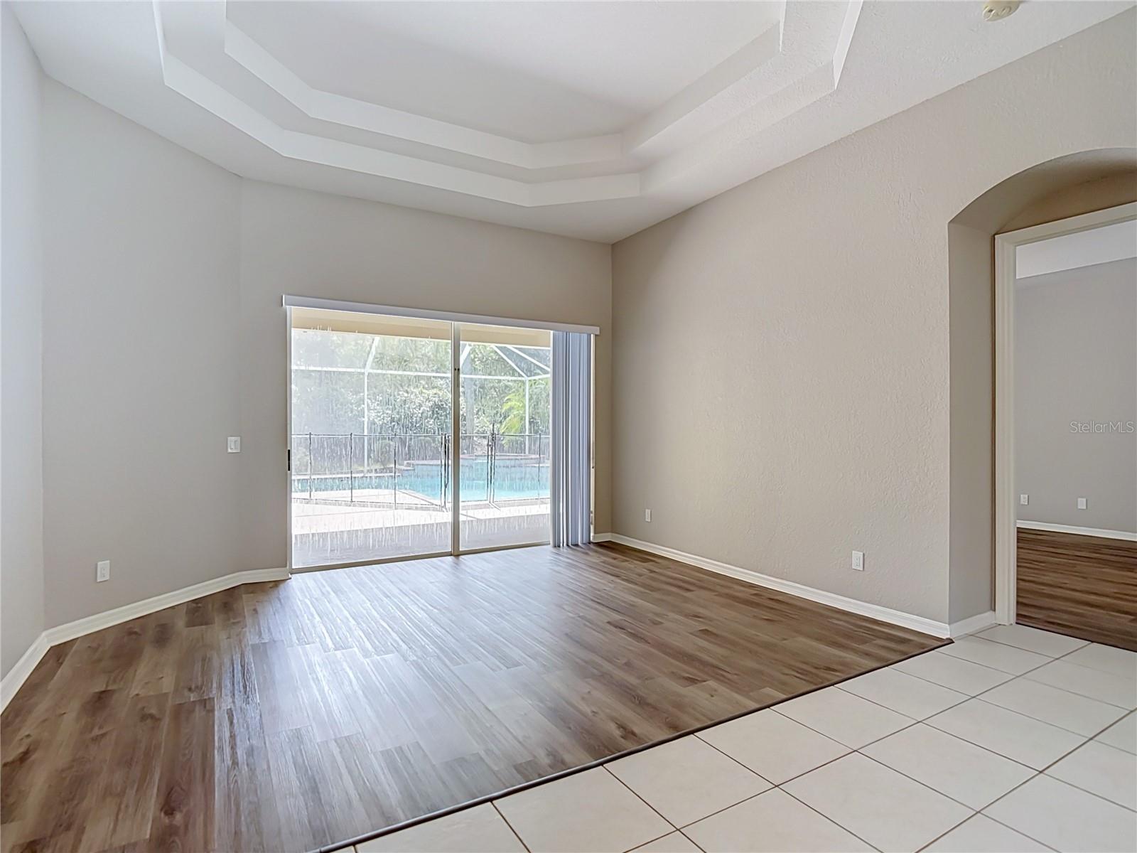 10221 GARDEN ALCOVE DR