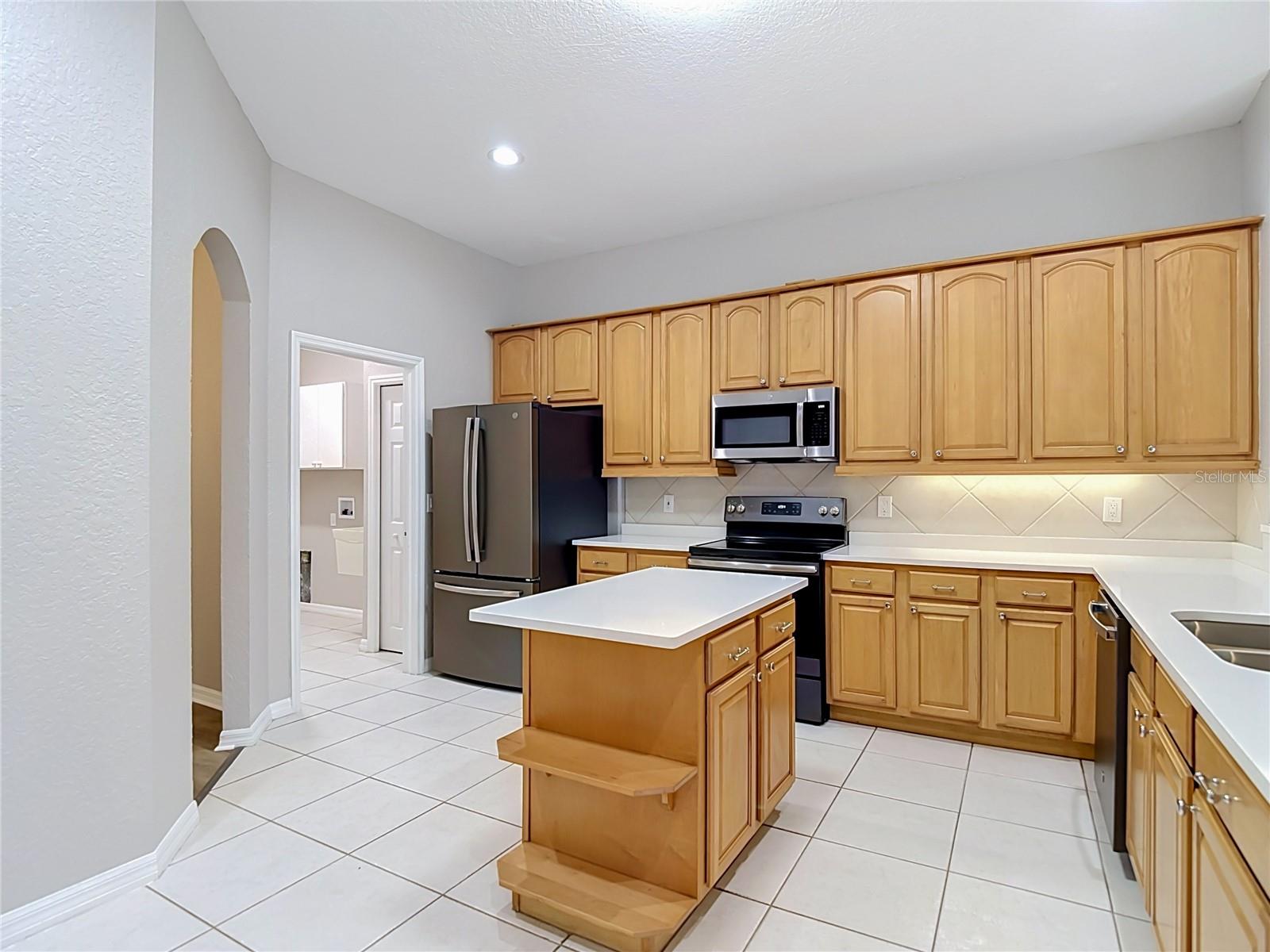10221 GARDEN ALCOVE DR