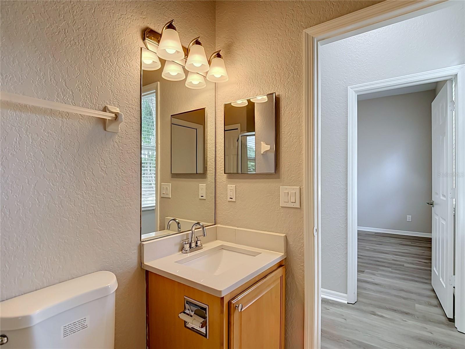 10221 GARDEN ALCOVE DR