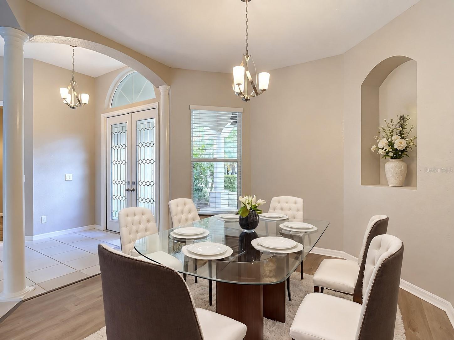 10221 GARDEN ALCOVE DR