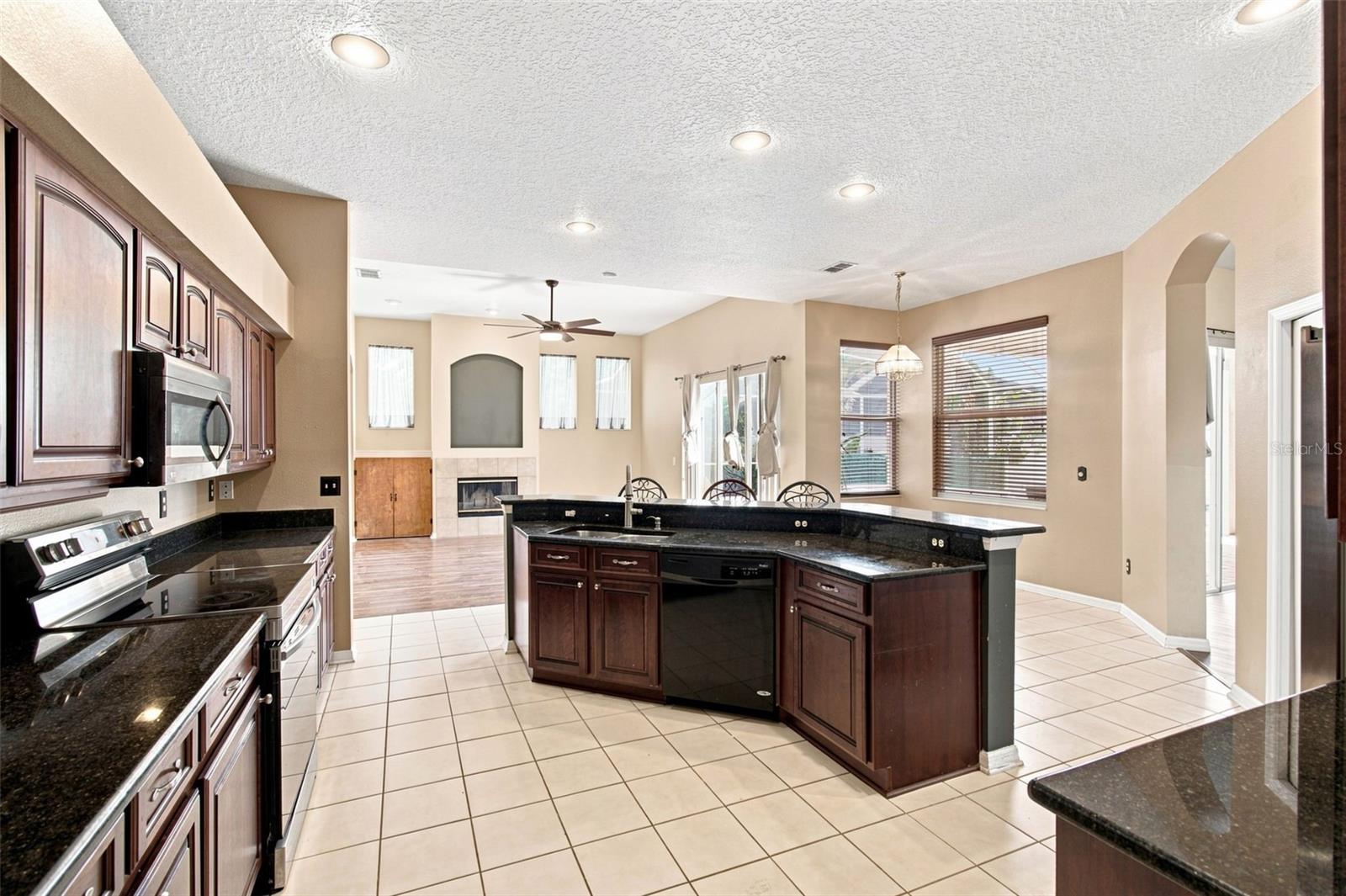 9905 BRANFORD CT