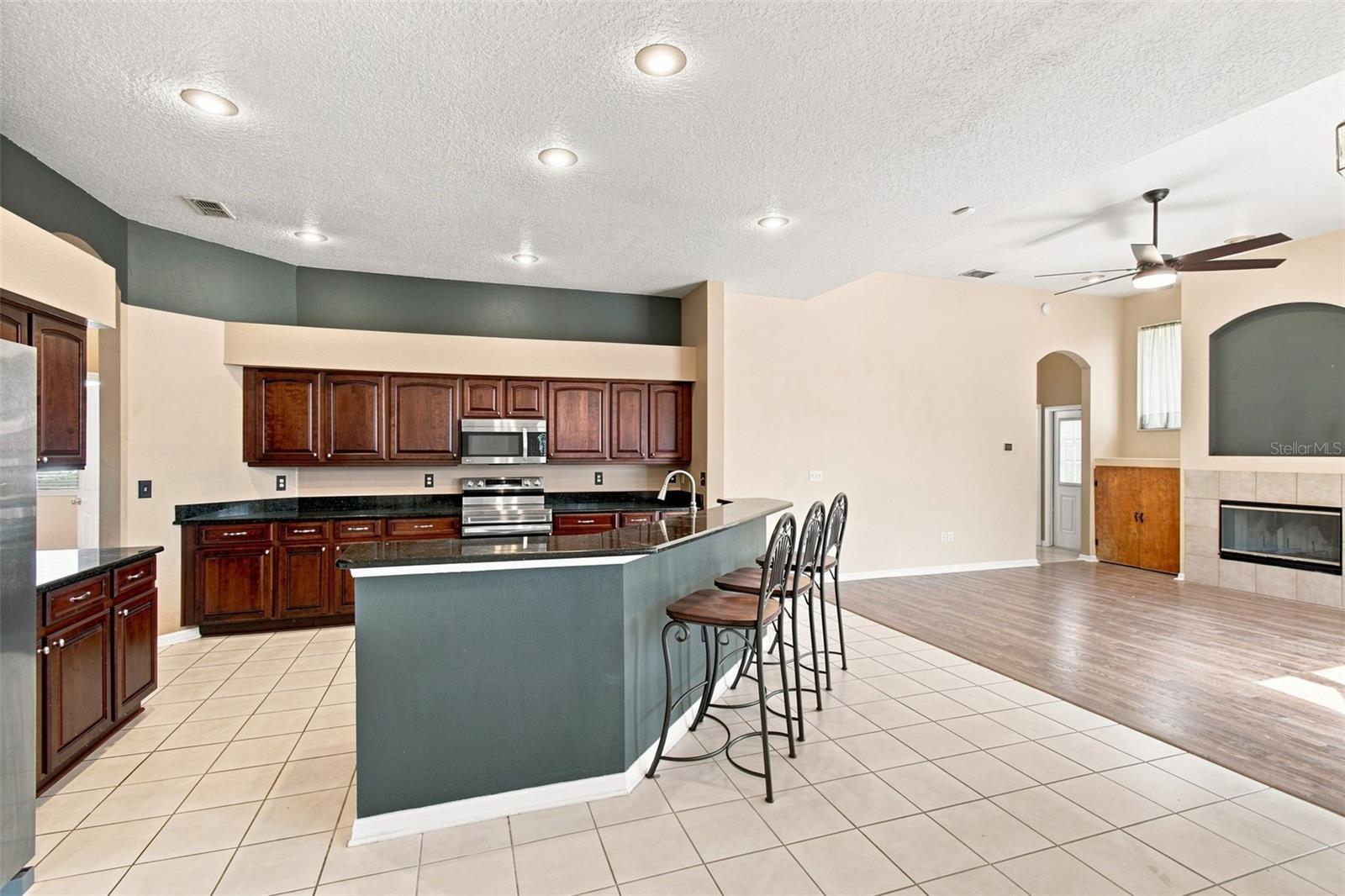 9905 BRANFORD CT