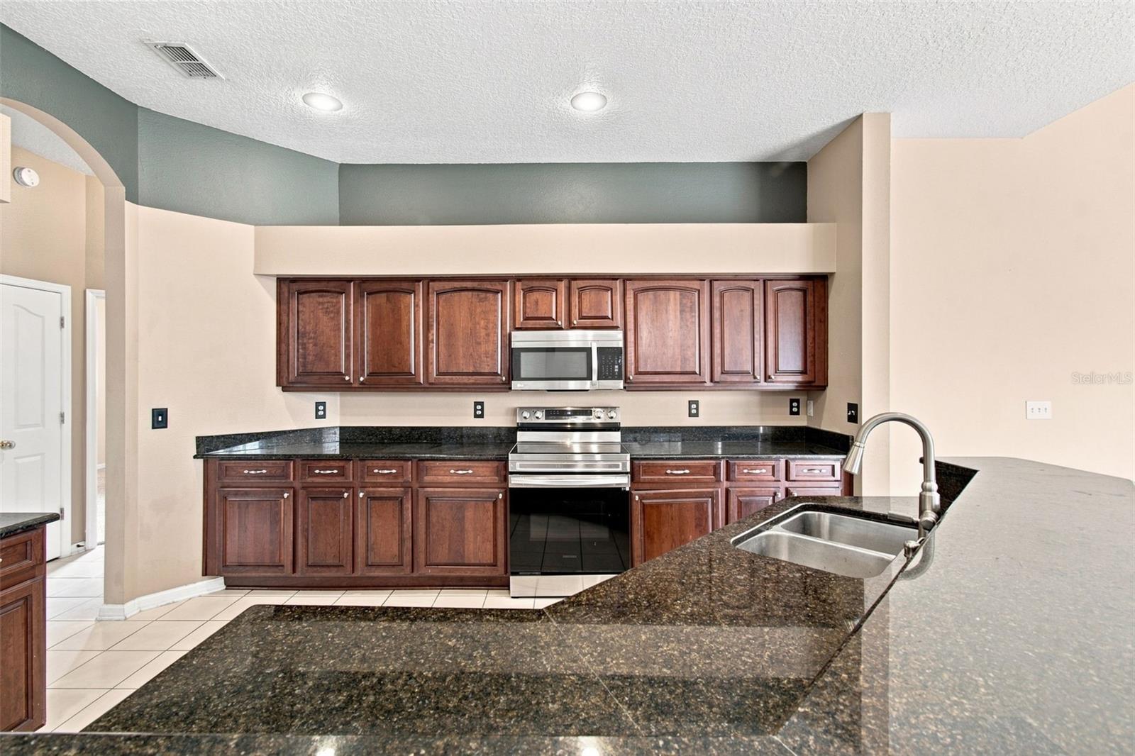 9905 BRANFORD CT