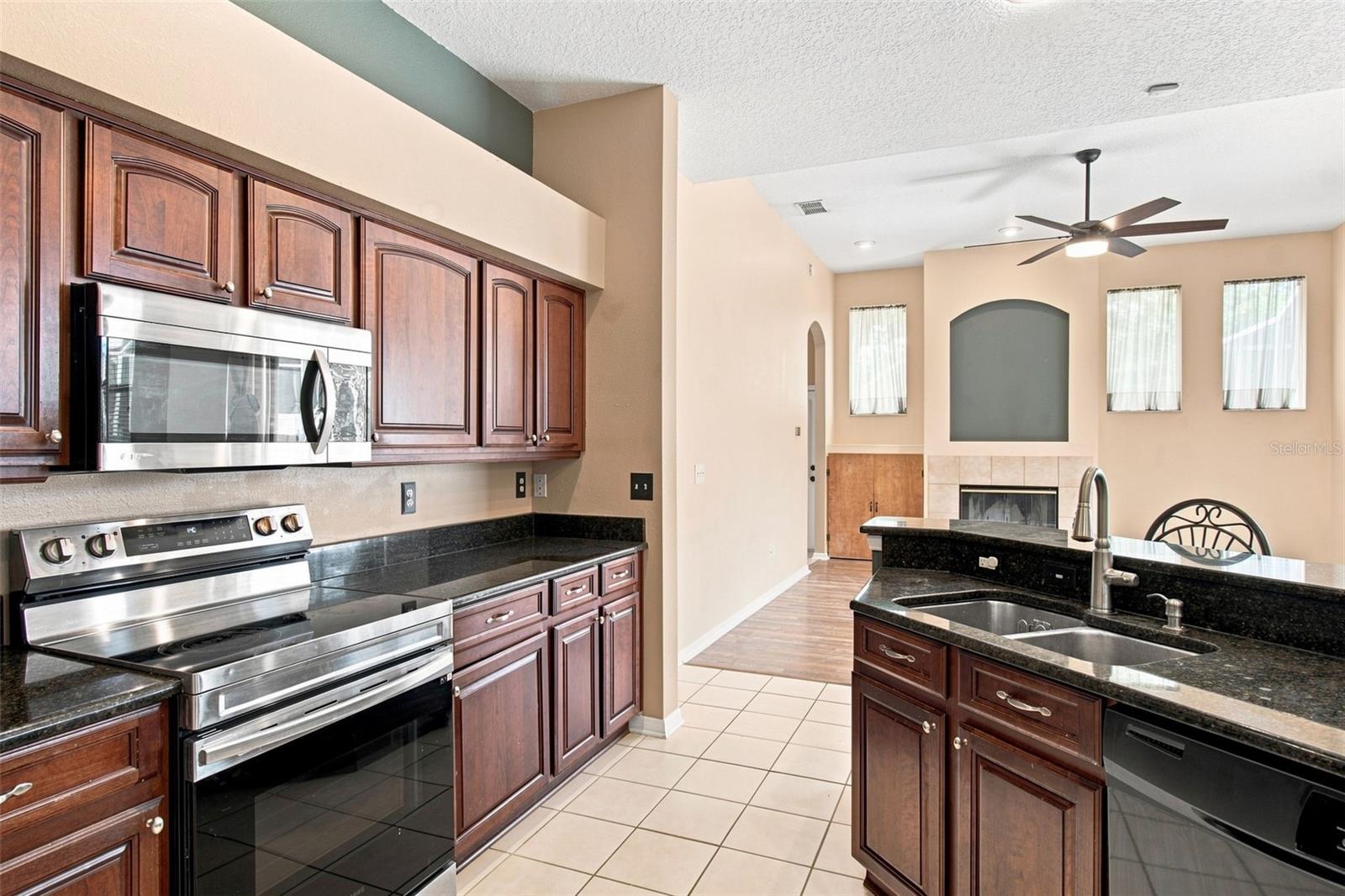 9905 BRANFORD CT